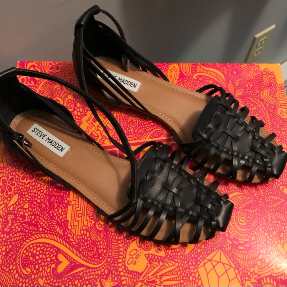 Steve Madden Mory huaraches